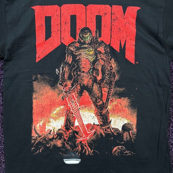 Doom Eternal Video Game Poster Bethesda Softworks T-Shirt L - Picture 2 of 5